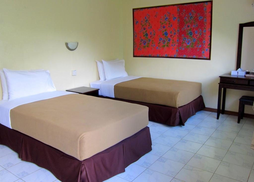 Mile 36 Lodge Kundasang Экстерьер фото
