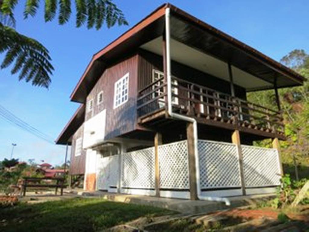 Mile 36 Lodge Kundasang Экстерьер фото